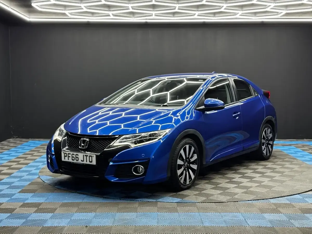 Used Honda Civic SE Plus 2016 Blue Hatchback