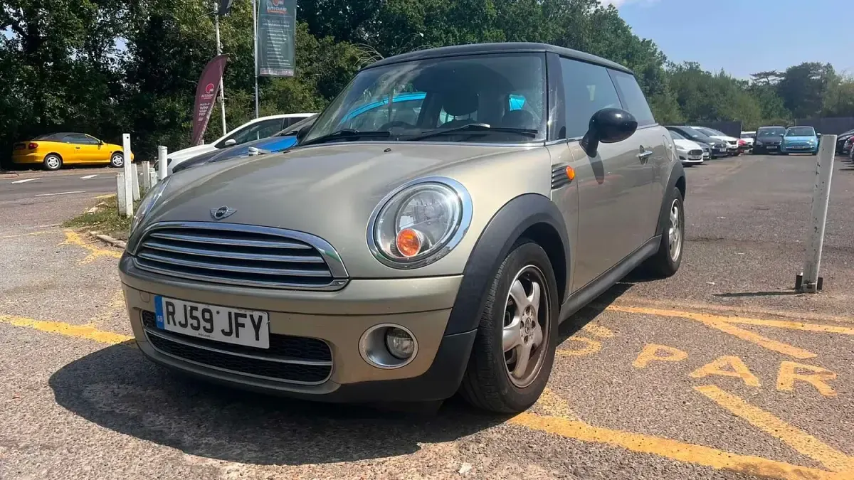 Used Mini Cooper D Hatch 2009 Silver Hatchback