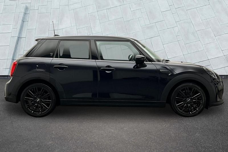Used Mini Cooper Comfort 134 HP (98 kW) 2022 Other Hatchback