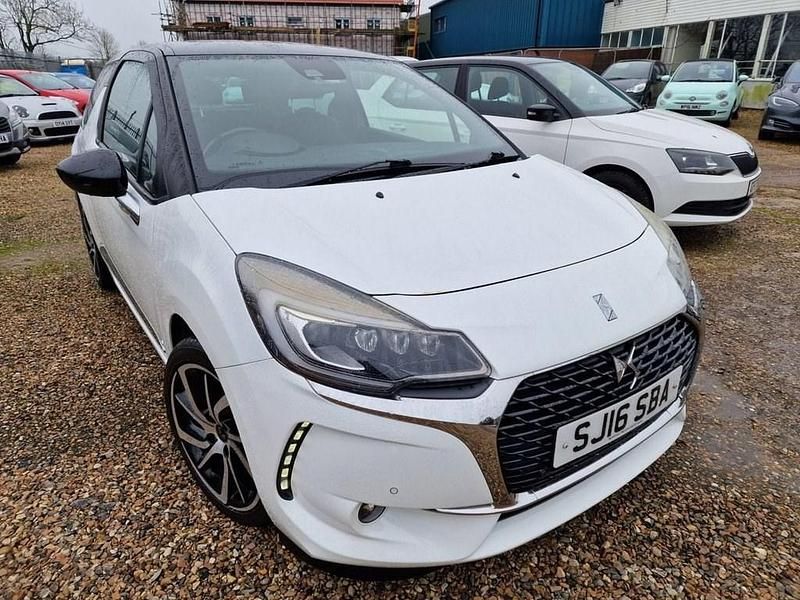 Used DS Automobiles DS3 Prestige 120 HP (88 kW) 2016 White Hatchback