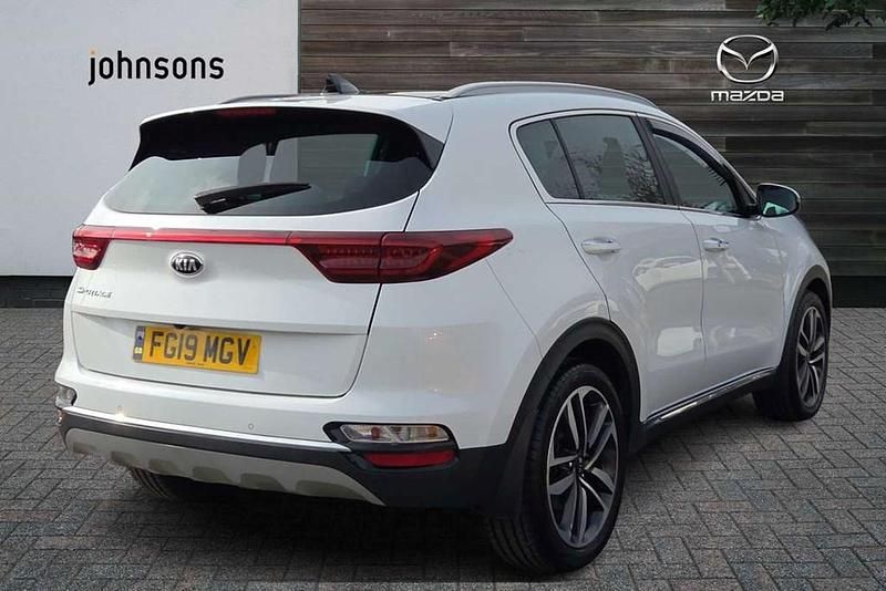 Used Kia Sportage 136 HP (100 kW) 2019 White SUV