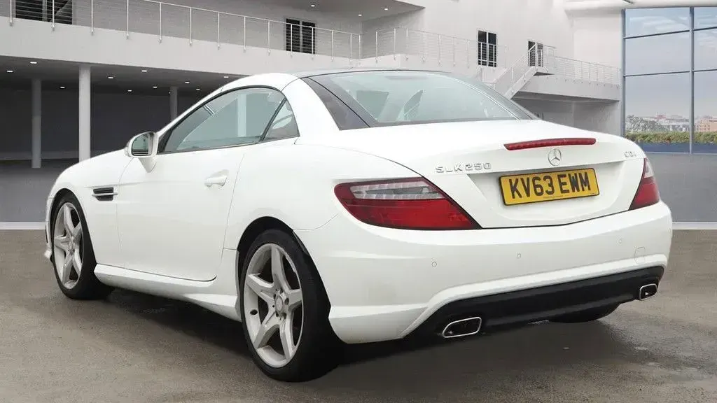 Used Mercedes SLK250 AMG 204 HP (150 kW) 2013 White Cabriolet