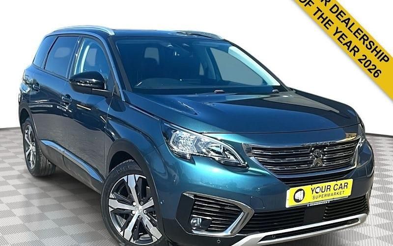 Usado Peugeot 5008 Allure 131 HP (96 kW) 2018 SUV