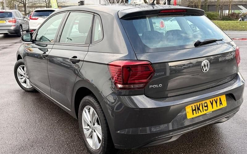 Used VW Polo SE 65 HP (47 kW) 2019 Grey Hatchback