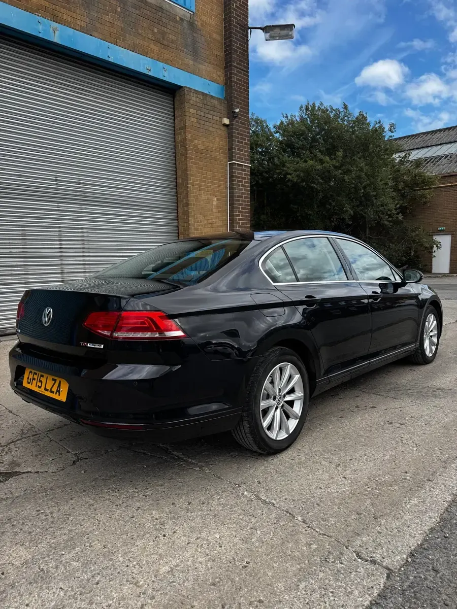Used VW Passat SE 120 HP (88 kW) 2015 Black Sedan