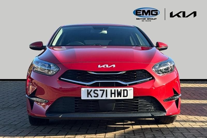 Used Kia Ceed 158 HP (116 kW) 2022 Red Hatchback
