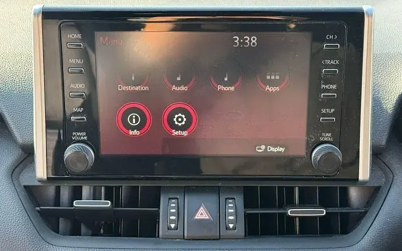Usado Toyota RAV4 218 HP (160 kW) 2023 Carrinha