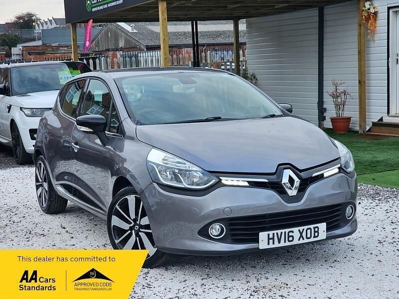 Used Renault Clio IV Dynamique 90 HP (66 kW) 2016 Grey Hatchback