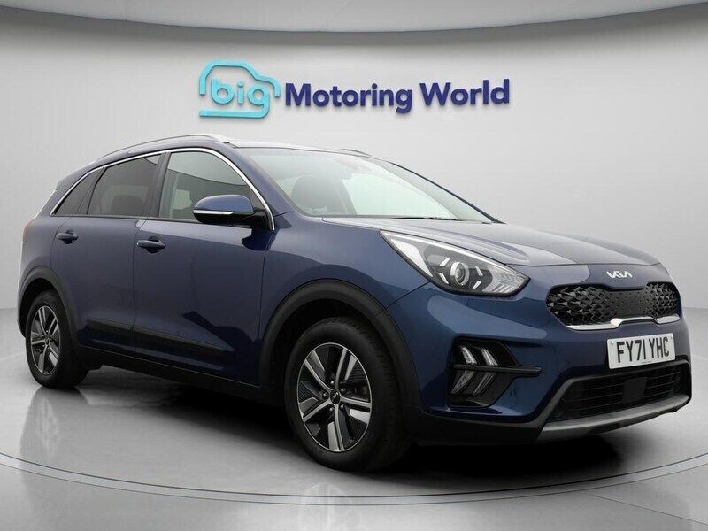 Blue Used 2021 Kia Niro 2 SUV | £14,300 (Fair price) - Image 1/4