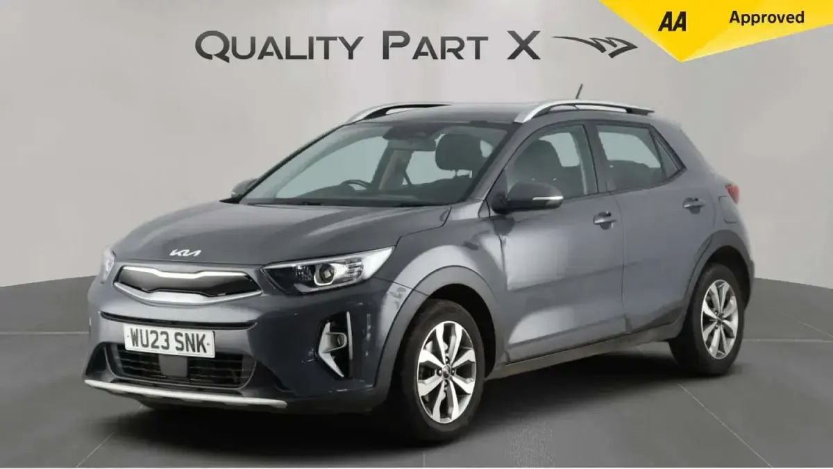 Used Kia Stonic 99 HP (72 kW) 2023 Grey SUV