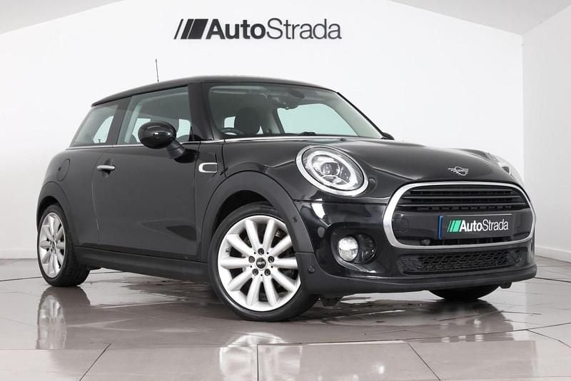 Used Mini Cooper Classic 2018 Black Hatchback