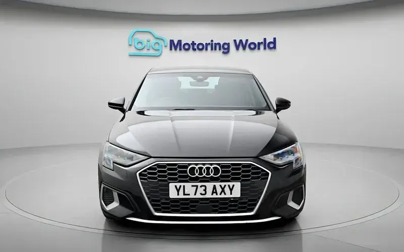 Usado Audi A3 Sport 150 CV (110 kW) 2023 Negro Berlina