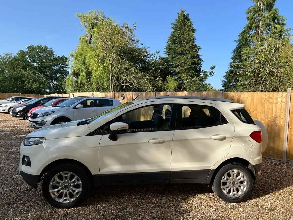 Usado Ford Ecosport Titanium 125 HP (91 kW) 2014 Branco SUV