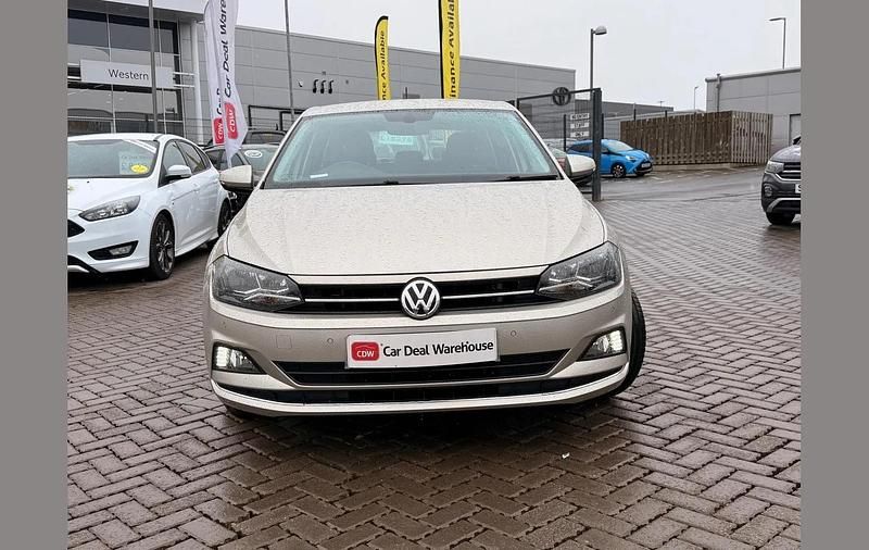 Używany VW Polo SEL 113 KM (83 kW) 2019 Srebrny Hatchback