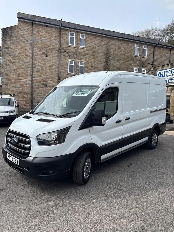 Used Ford Transit 105 HP (77 kW) 2023 White Van