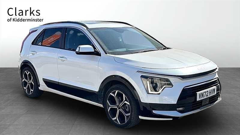 White Used 2023 Kia Niro 4 SUV | £24,995 (A bit pricey) - Image 1/4