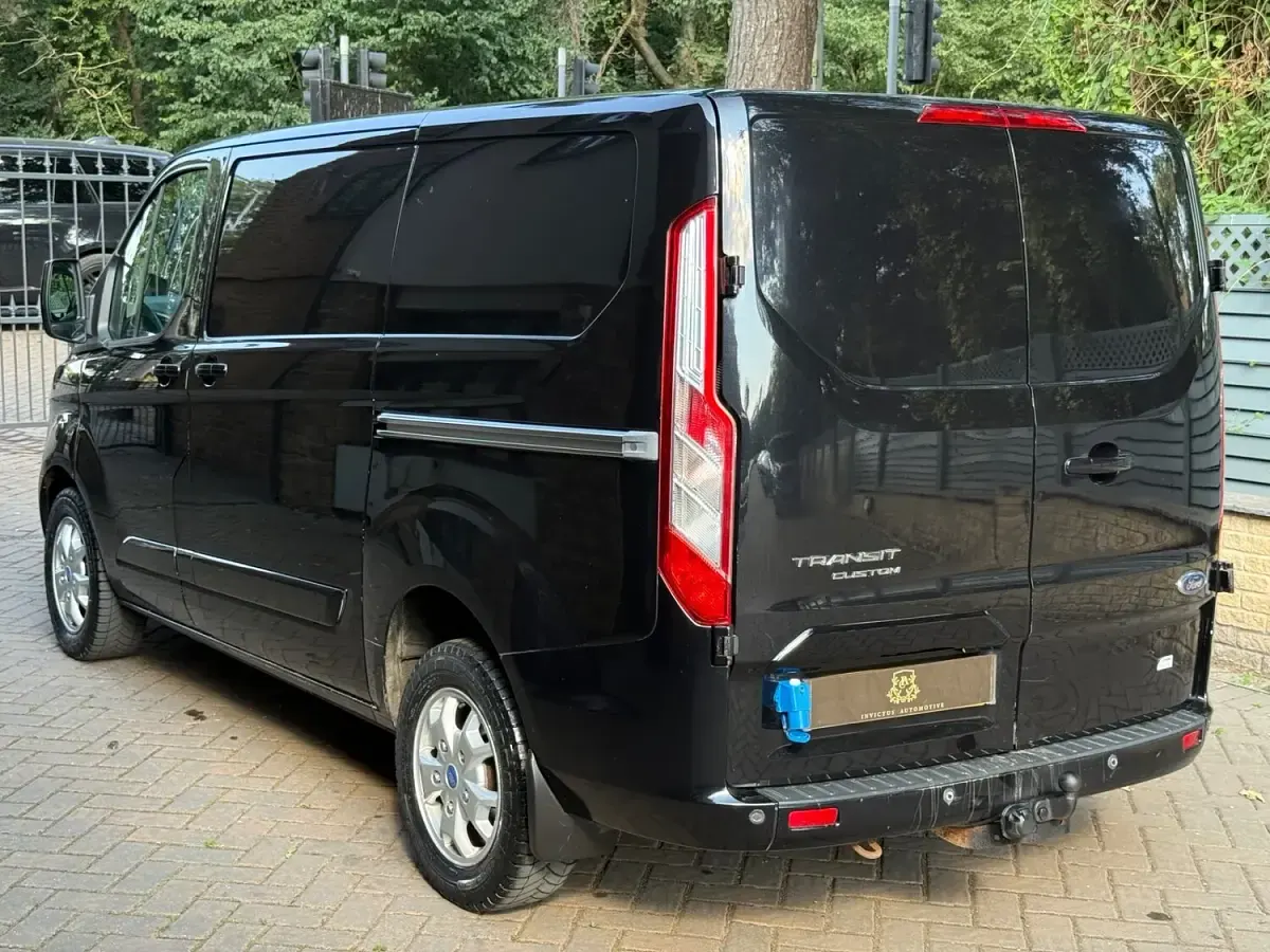 Used Ford Transit Custom Limited 125 HP (91 kW) 2014 Black Van
