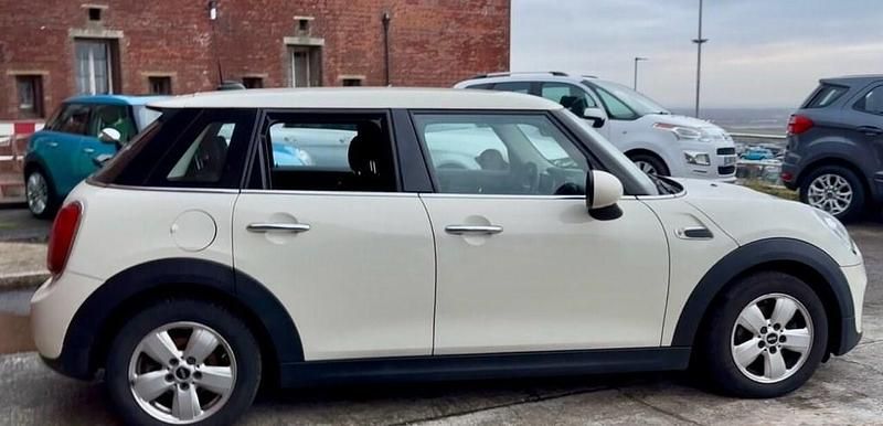 Used Mini Cooper Classic 136 HP (100 kW) 2019 White Hatchback