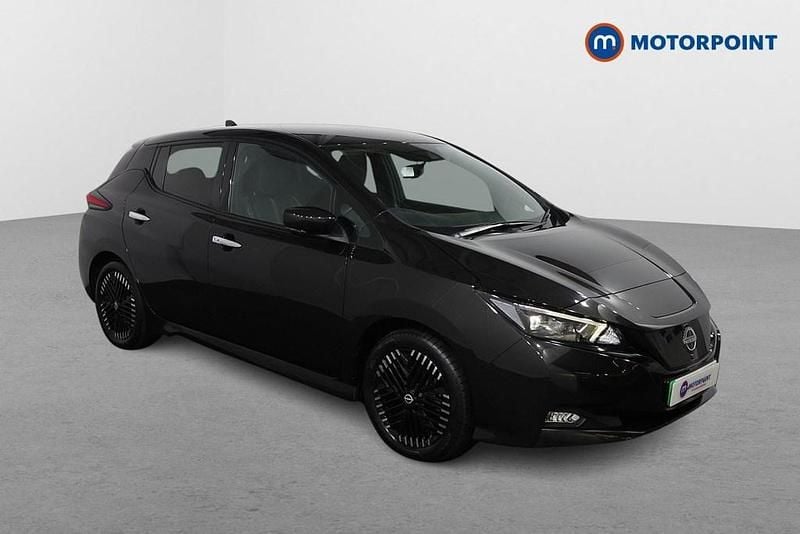 Black Used 2022 Nissan Leaf Tekna Hatchback | £12,949 (A bit pricey) - Image 1/4