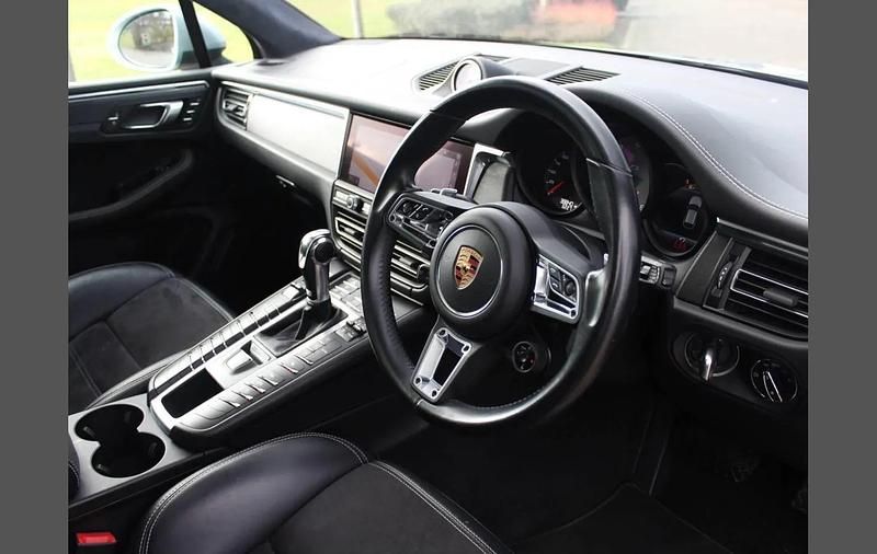 Used Porsche Macan GTS 380 HP (279 kW) 2020 Dolomite silver metallic SUV