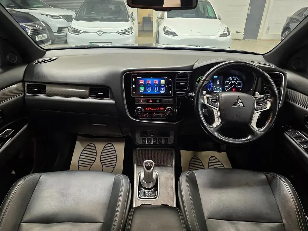 Used Mitsubishi Outlander P-HEV 2018 Grey SUV