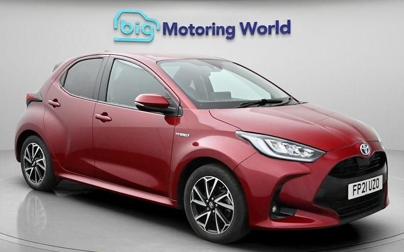 Used Toyota Yaris Hybrid Design 116 HP (85 kW) 2026 Hatchback