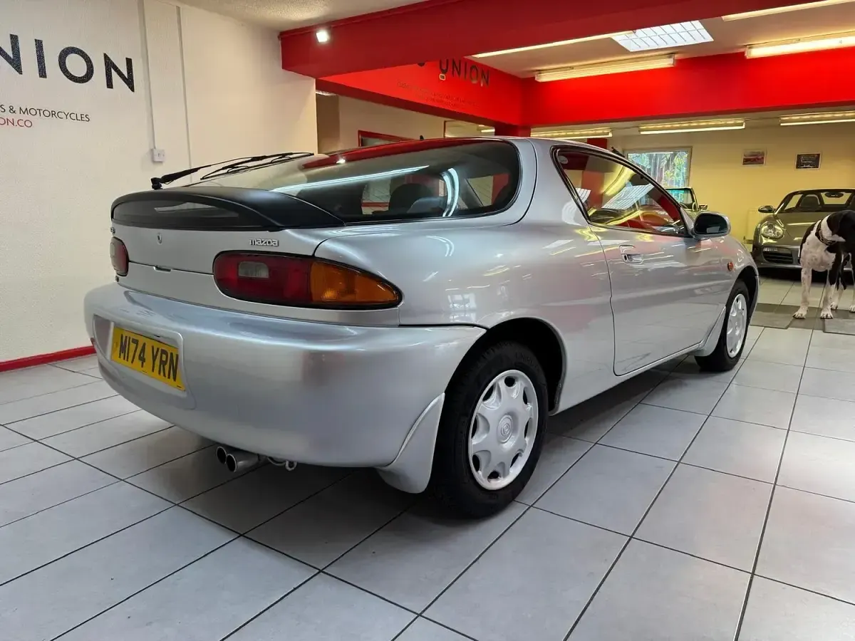 Used Mazda MX3 109 HP (80 kW) 1995 Silver Hatchback