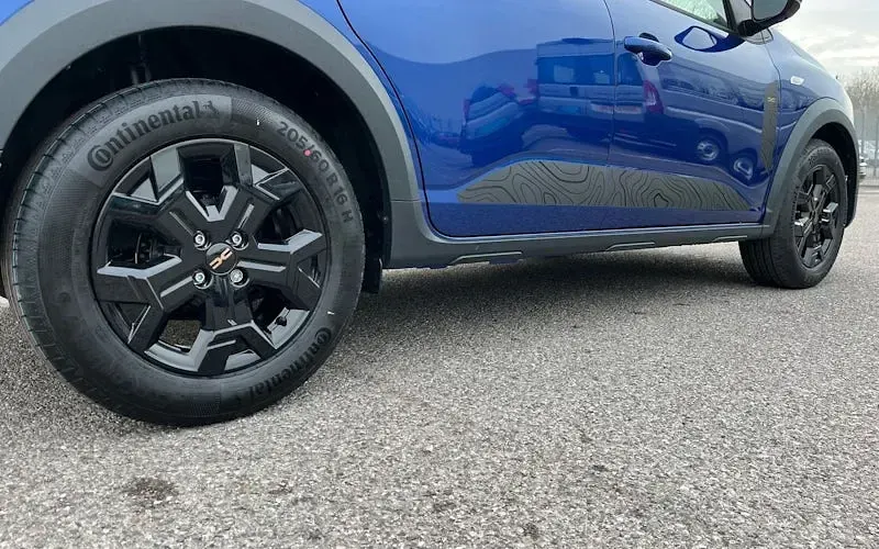 New Dacia Sandero Extreme 110 HP (80 kW) 2026 Blue Hatchback