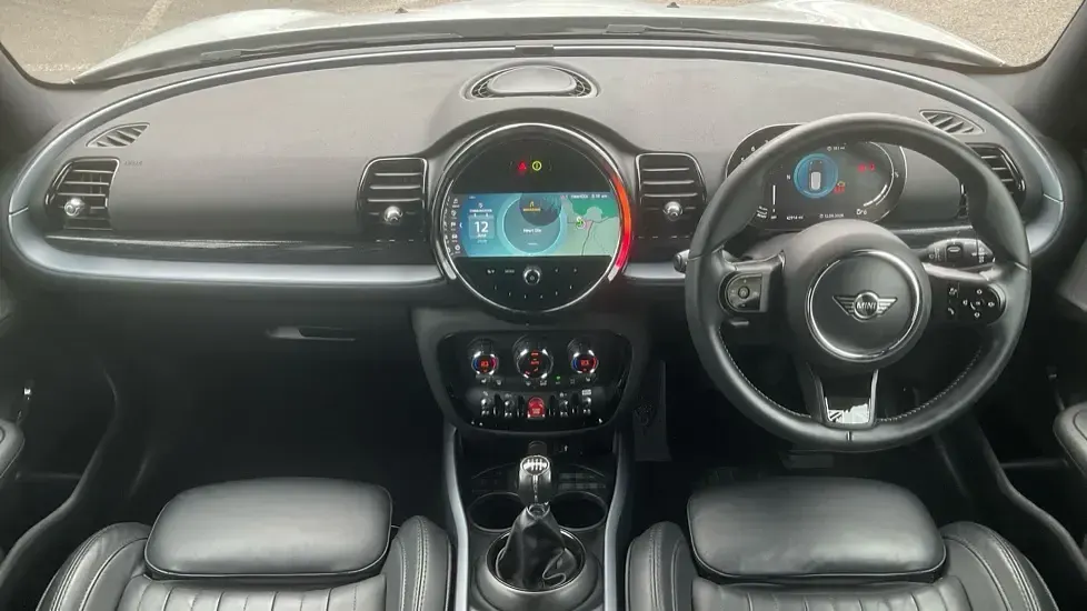 Used Mini Cooper Clubman Exclusive 134 HP (98 kW) 2021 Silver Estate