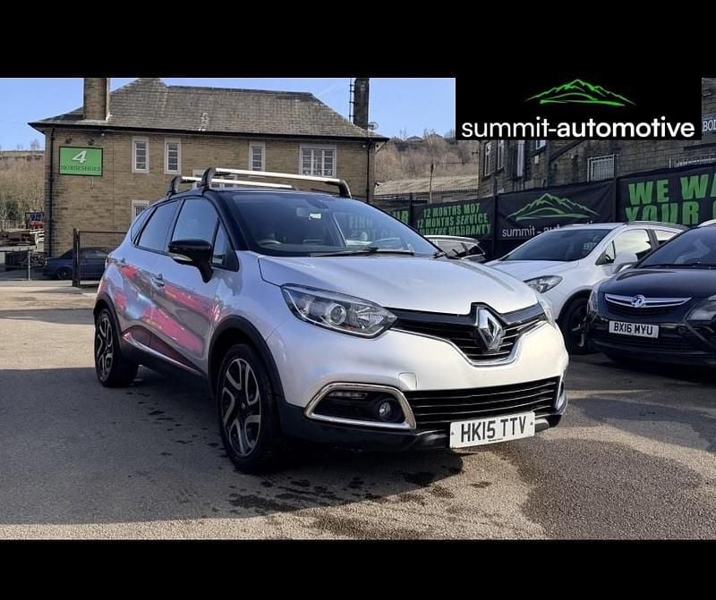 Used Renault Captur Dynamique 90 HP (66 kW) 2015 Silver SUV