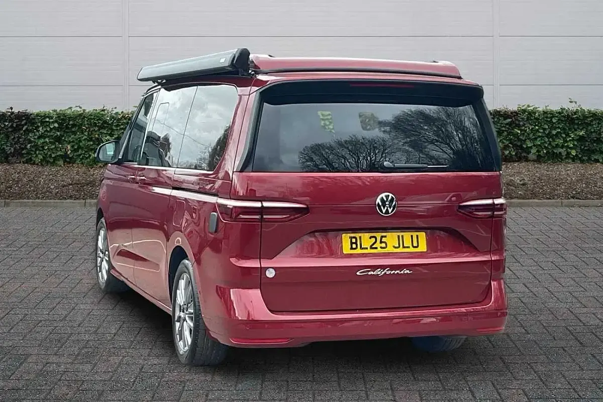 Used VW California California 204 HP (150 kW) 2025 Red Van