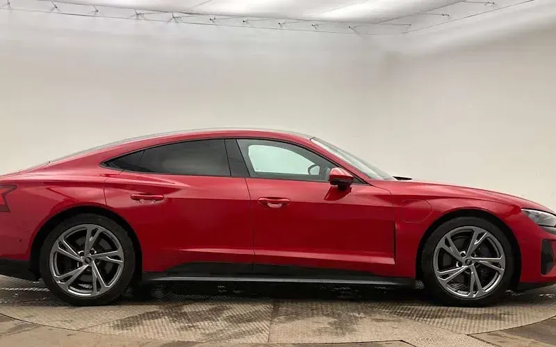 Used Audi e-tron GT quattro 389 kW (530 HP) 2023 Red Sedan