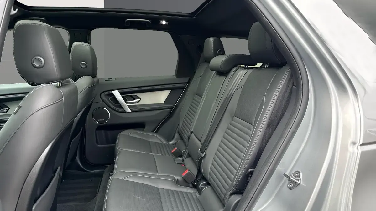 Used Land Rover Discovery Sport HSE Dynamic 204 HP (150 kW) 2025 Silver SUV