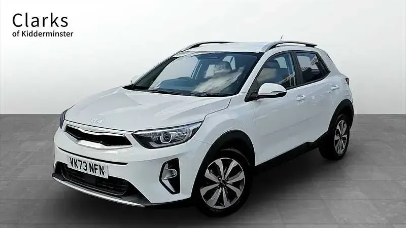 Used Kia Stonic 99 HP (72 kW) 2023 White SUV