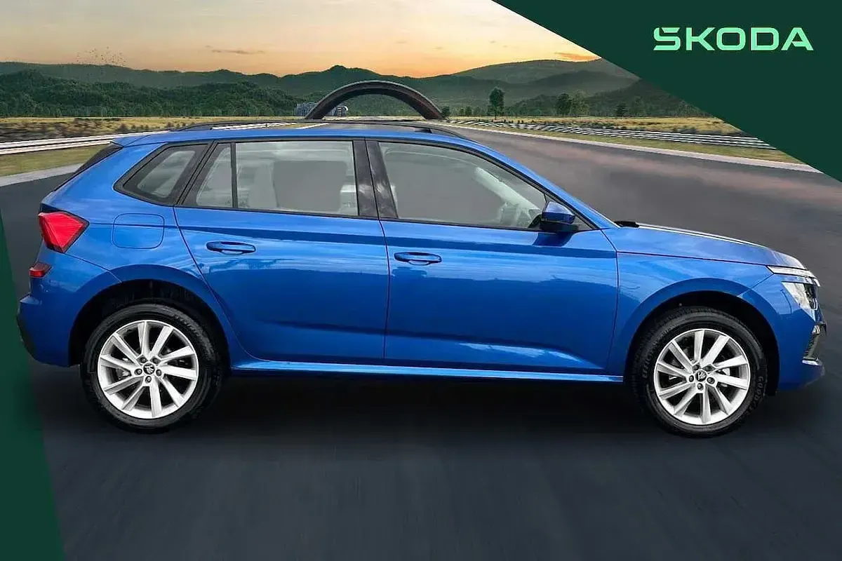 Usado Skoda Kamiq SE 95 CV (69 kW) 2025 Azul SUV