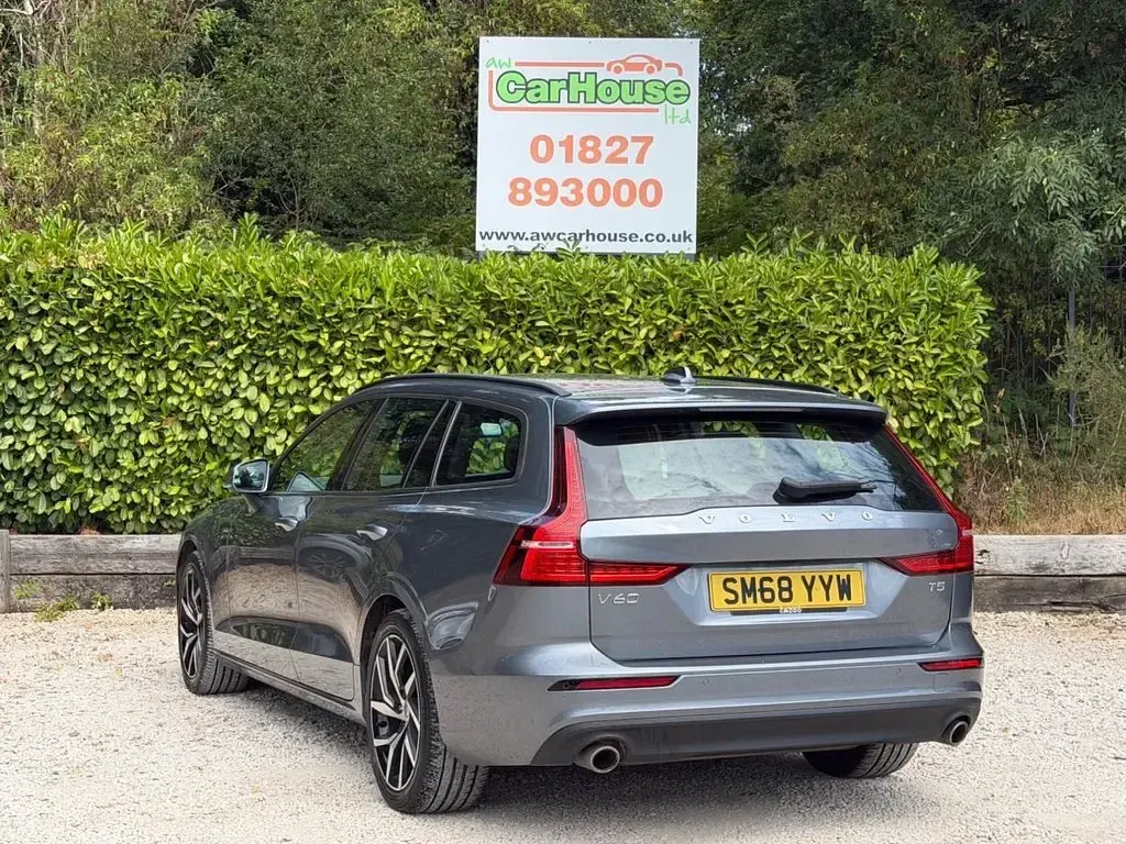 Used Volvo V60 Momentum 2018 Grey Estate