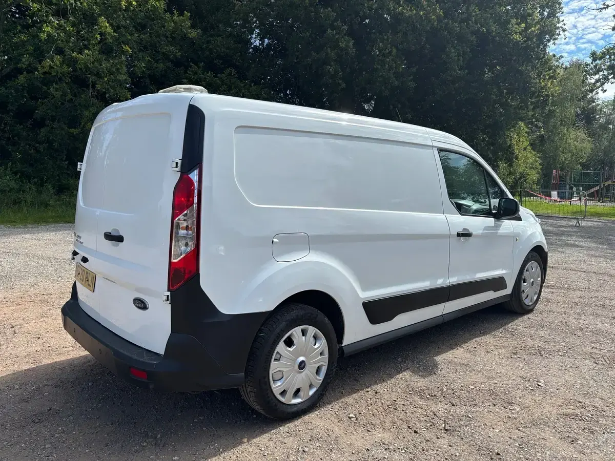 Used Ford Transit Connect 100 HP (73 kW) 2020 White MPV