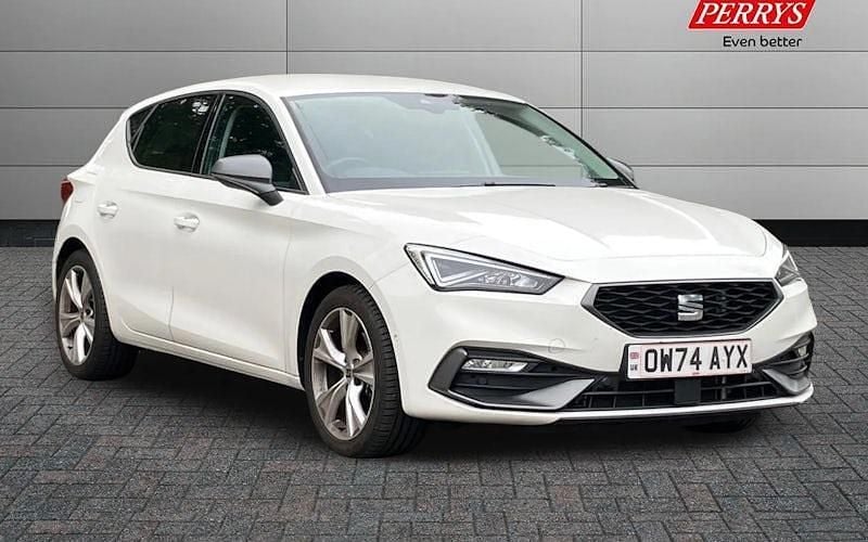 Used 2023 Seat Leon FR Hatchback | £19,920 (Expensive) - Image 1/4