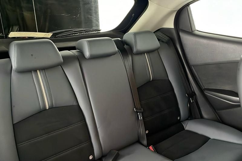 Used Mazda 2 Inclusive 90 HP (66 kW) 2022 Blue Hatchback