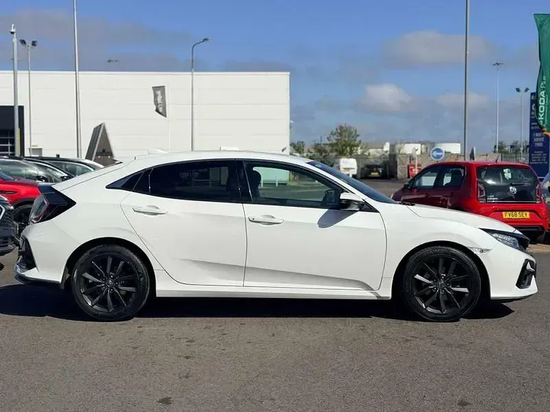 Used Honda Civic SR 126 HP (92 kW) 2021 White Hatchback