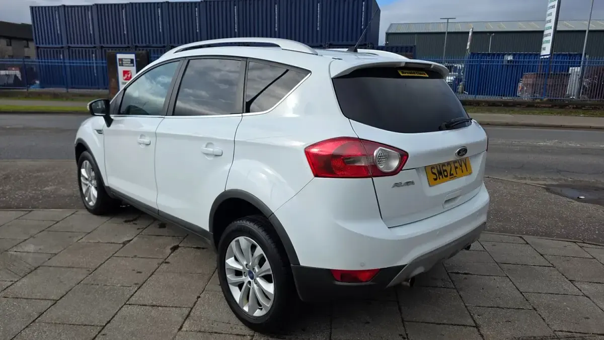 Used Ford Kuga Titanium 163 HP (119 kW) 2013 White SUV