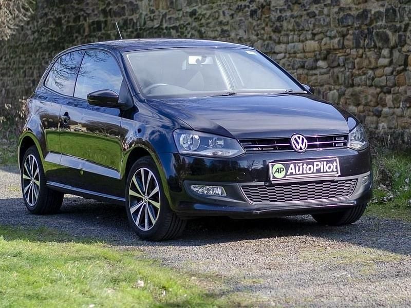 Used VW Polo Edition 85 HP (62 kW) 2014 Black Hatchback