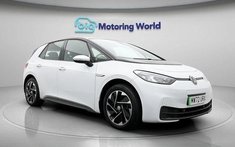 Used VW ID.3 Pure 110 kW (150 HP) 2021 White Hatchback