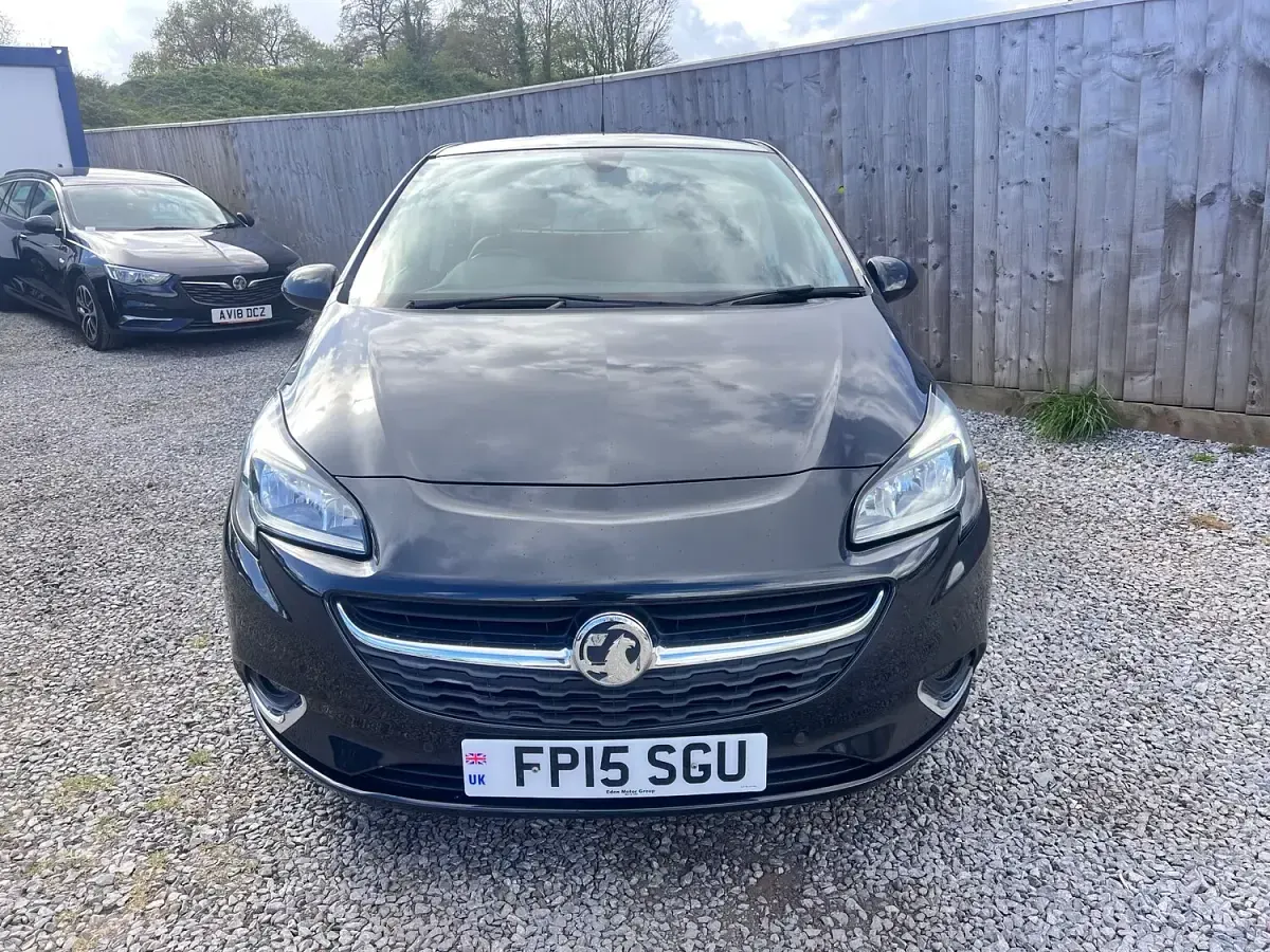 Used Vauxhall Corsa 90 HP (66 kW) 2015 Black Hatchback