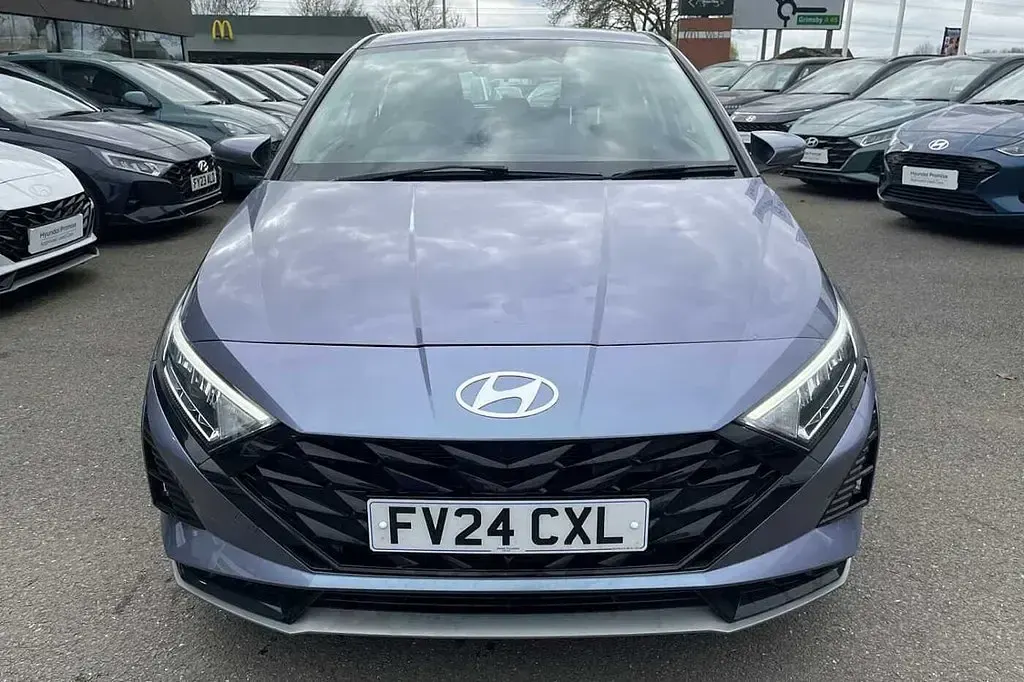 Używany Hyundai i20 Advanced 100 KM (73 kW) 2024 Niebieski Hatchback