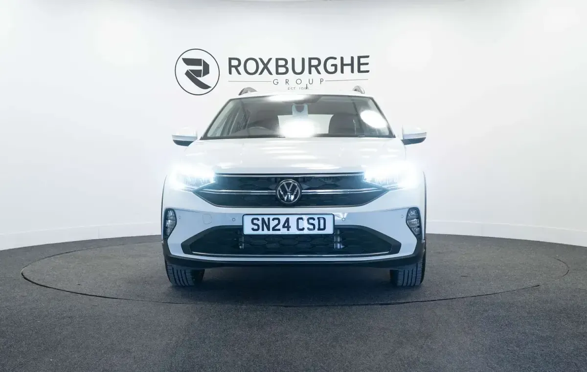 Used VW Taigo Life 110 HP (80 kW) 2024 White SUV