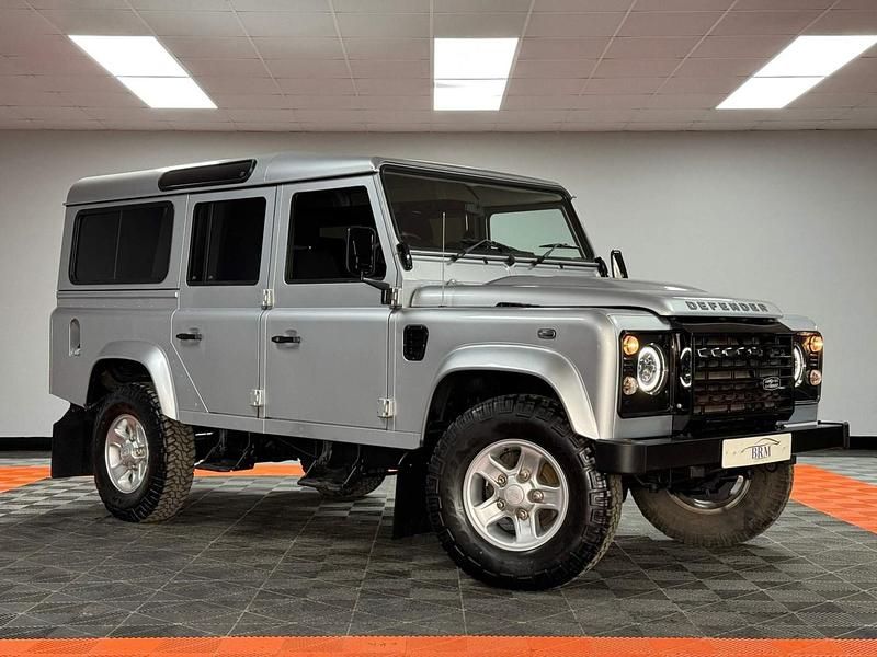 Silver Used 2015 Land Rover Defender SUV | £38,740 (Fair price) - Image 1/4