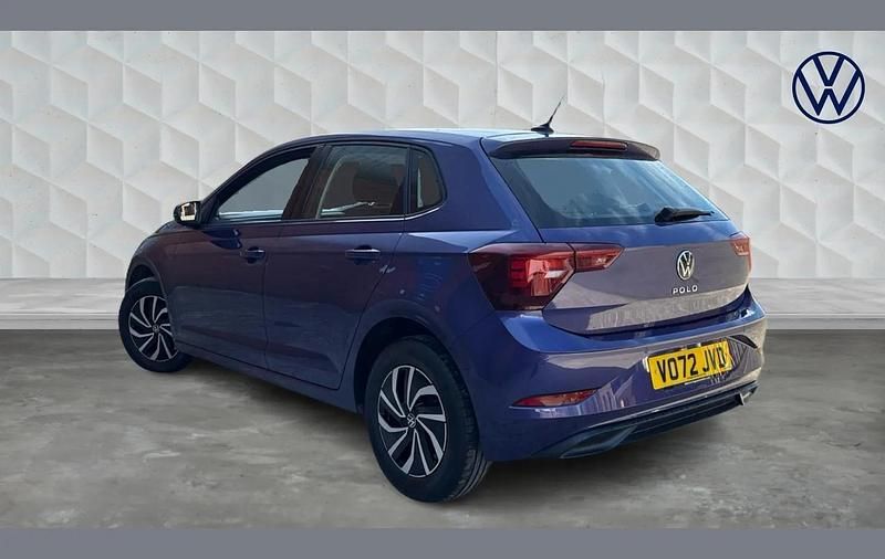Used VW Polo Life 95 HP (69 kW) 2022 Mauve/purple Hatchback
