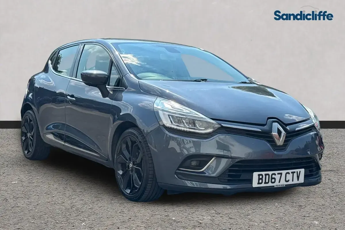 Used Renault Clio Dynamique 90 HP (66 kW) 2016 Hatchback