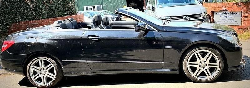 Gebraucht Mercedes E220 Sport Edition 170 PS (125 kW) 2011 Schwarz Cabrio